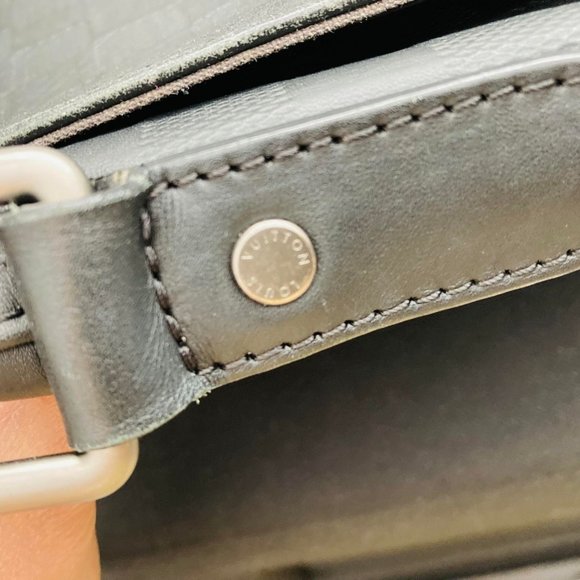 Louis Vuitton District - Picture 4 of 16